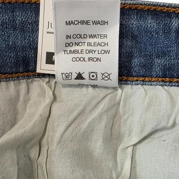 Judy Blue Paul Mid Rise Boyfriend Jeans 22W Distressed Vintage Wash NWT - Picture 9 of 10